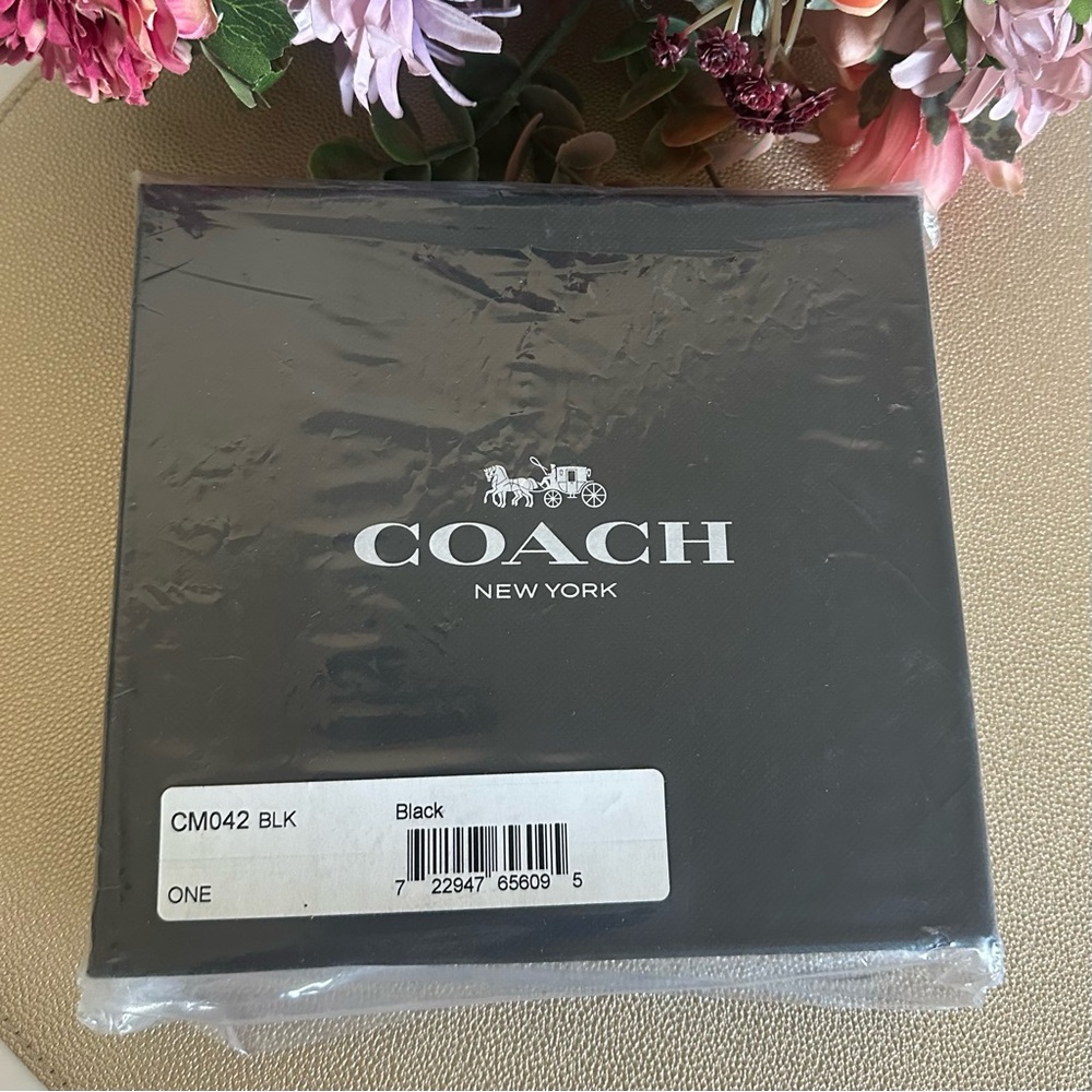 NEW IN BOX Coach Leather Headband - Picture 3 of 13
